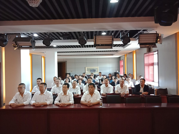 隴運集團公司黨委開展“不忘初心、牢記使命”紀(jì)念建黨98周年主題黨日活動